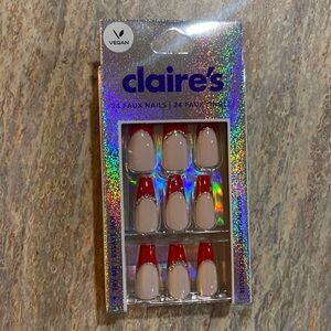 NEW PRESS ON NAILS